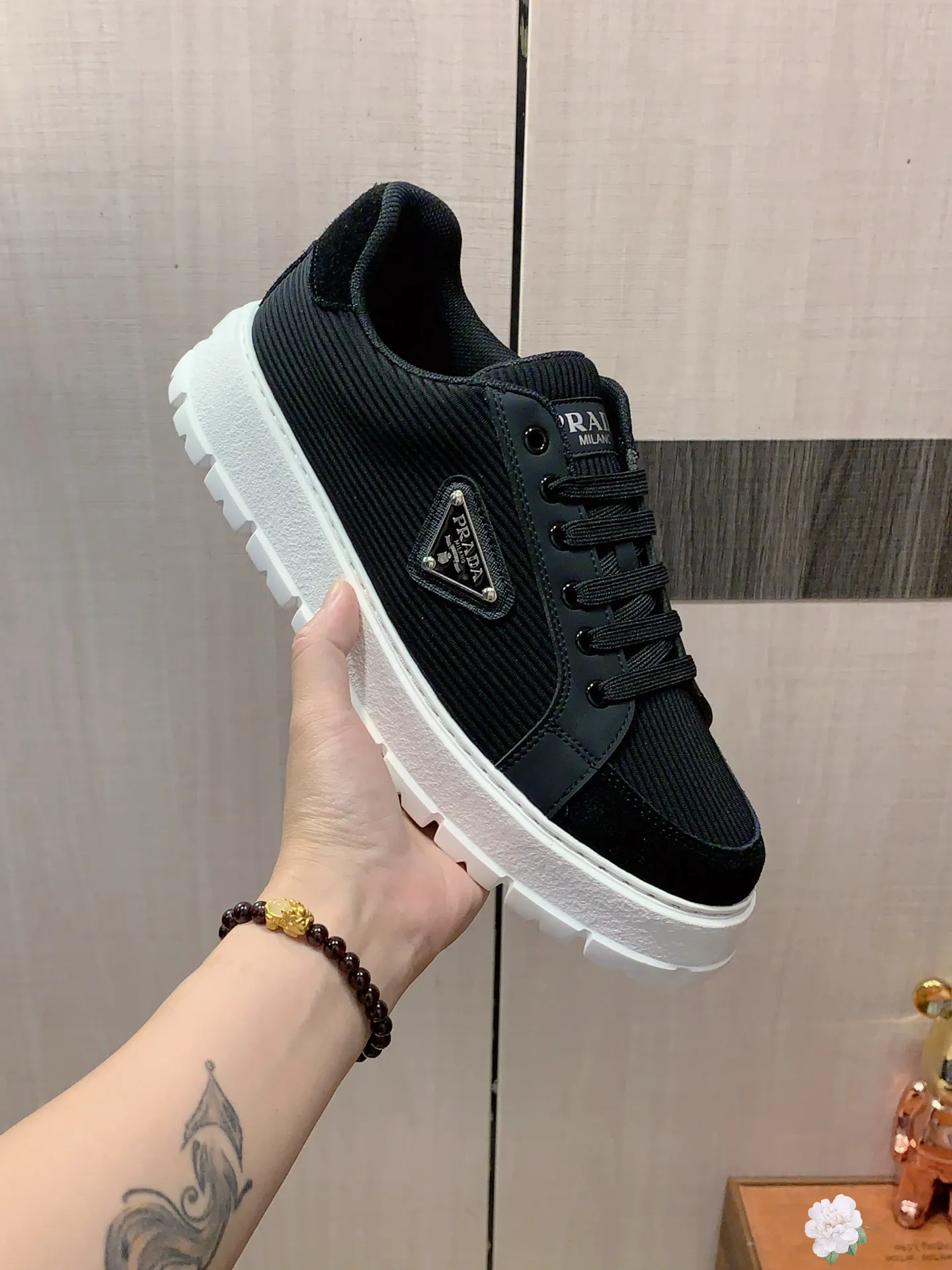 Men's Men's Shoes💰442💰💰🎩🎩[Lightning][Lightning] "PRADA*" The latest and most popular casual shoes, top brand [seduce] luxury ~ purchasing agency, top quality ~. [Strong] The upper is made of imported breathable and polished cowhide material ➕ Breathable sheepskin feet (•) with fine workmanship. Original stylish and stylish soft rubber wear-resistant and non-slip outsole, light and comfortable on the feet, the real thing looks better when photographed, 305: code: 38-44, 3️⃣ colors selected